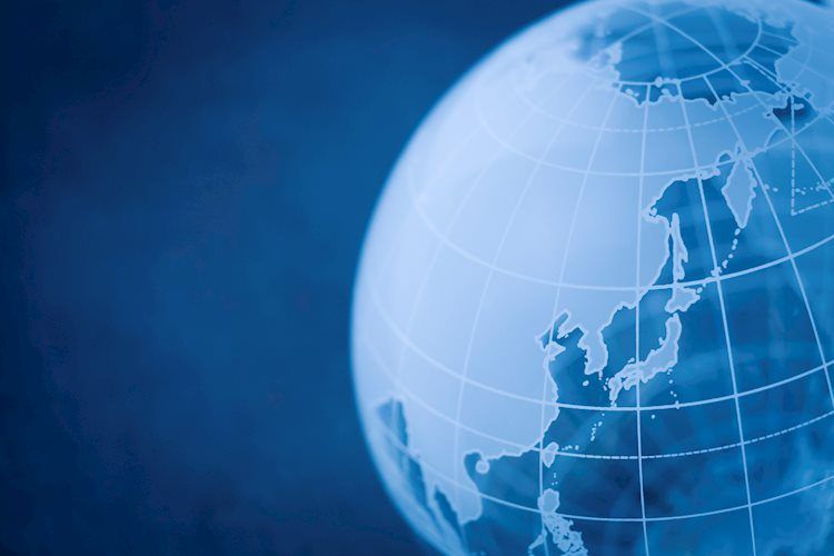 亚洲股市小幅上涨，因美联储料放慢加息步伐，油价反弹